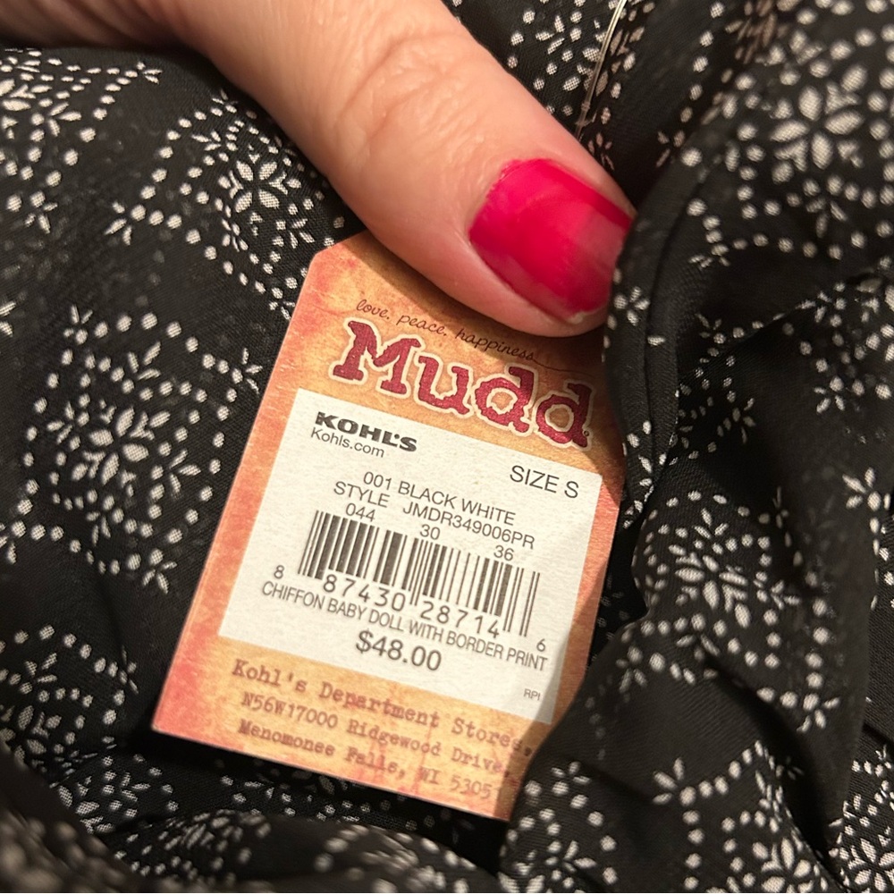 NWT Mudd Black & White chiffon babydoll dress. Juniors size Small. - Picture 2 of 5